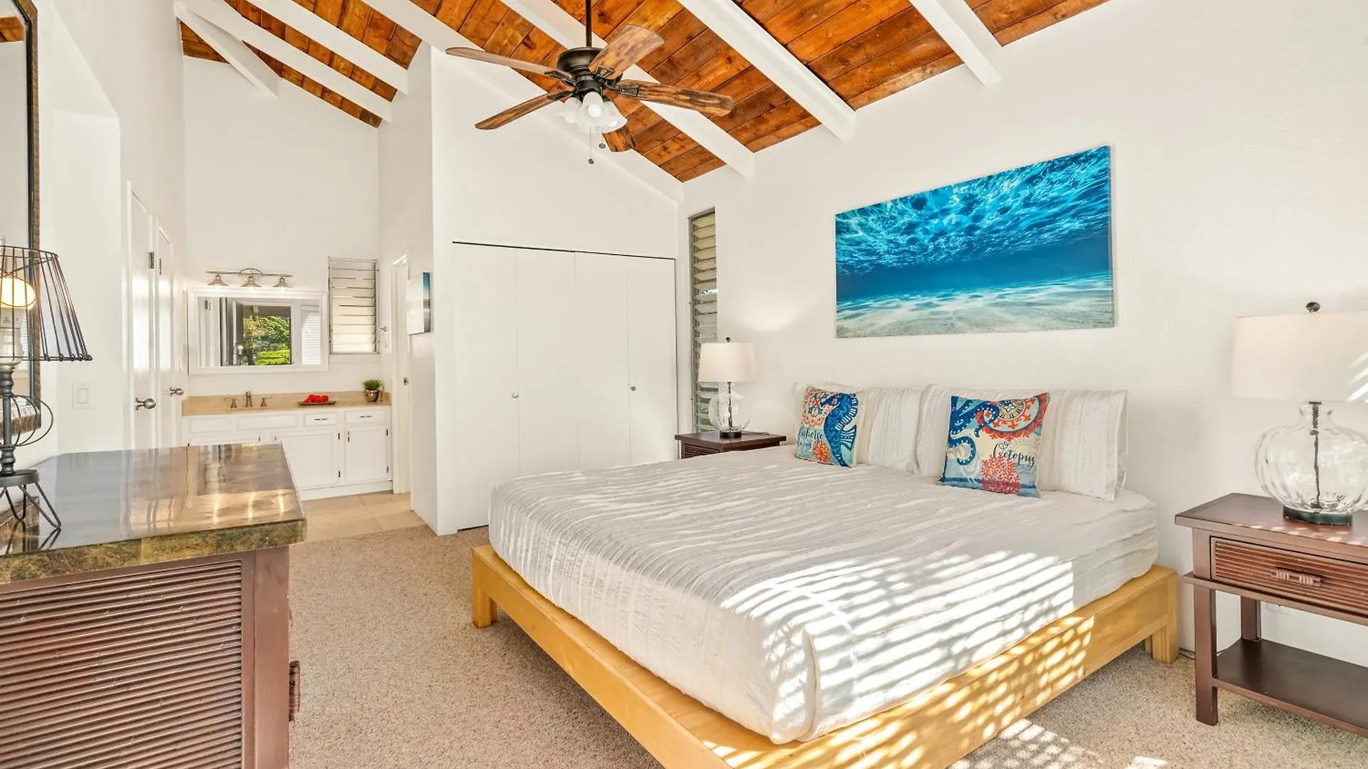 Beautiful Airy 1 Bedroom Condo With Loft Golf Course View Pool Hot Tub 209A 普林斯维尔 0*,